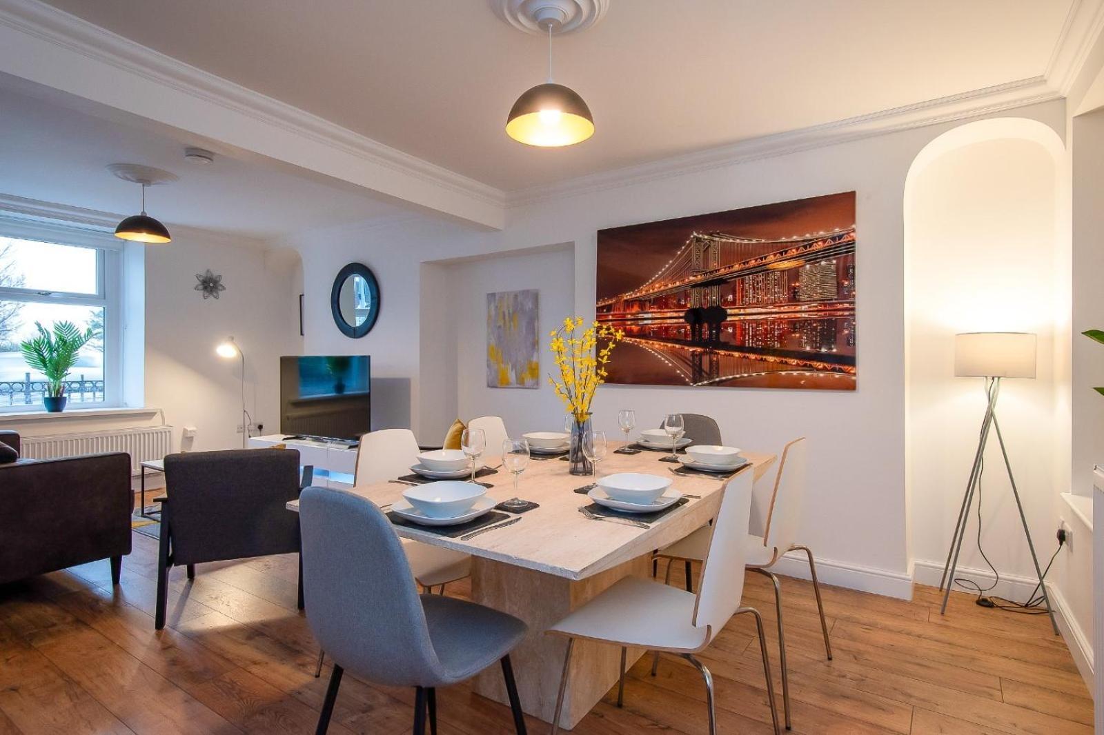 Casa One Hundred - A Beautiful 4 Bed House On The Beach Front Swansea Exterior photo